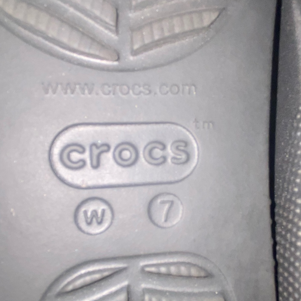 CROCS Black Sandals Comfortable and Versatile - Picture 5 of 6